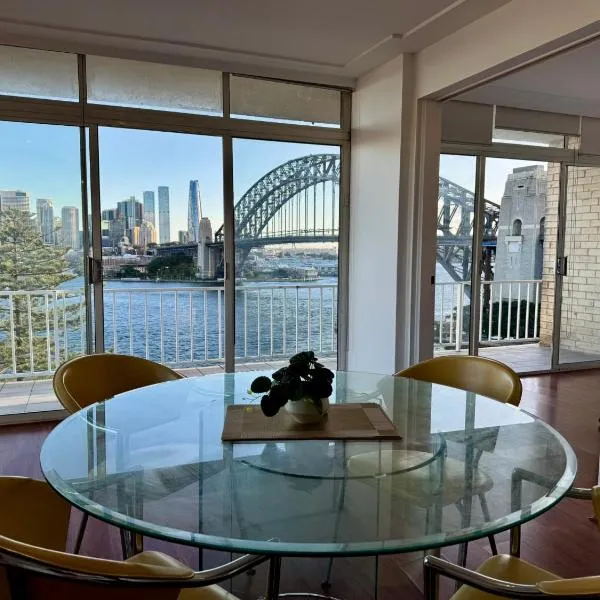 Harbourfront Apartment w Opera House & Harbour Bridge, hotel v destinácii Sydney