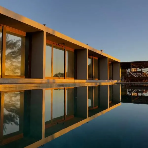 Lagoon Suites e Gastronomia, hotel in Laguna