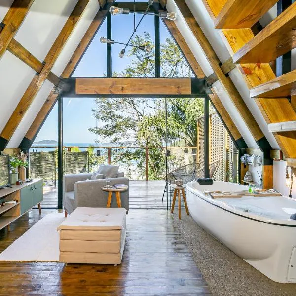 Vista Mar e Banheira de hidromassagem - Chalé Shánti - Florianópolis - SC - Brasil, hotel v destinaci Florianópolis