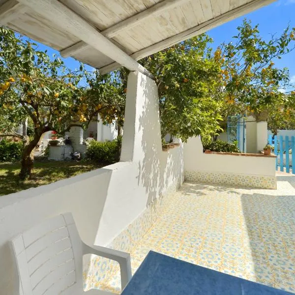 Le Querce, hotel v destinaci Procida