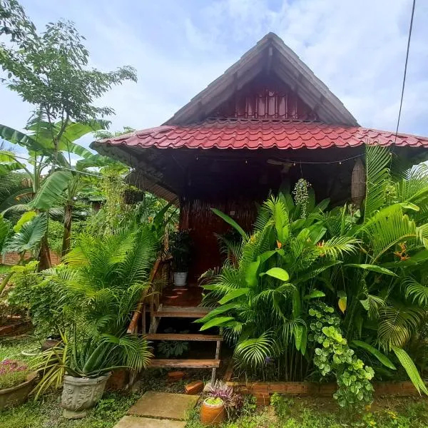 Savet Family Homestay & Tour, hotel v destinaci Battambang
