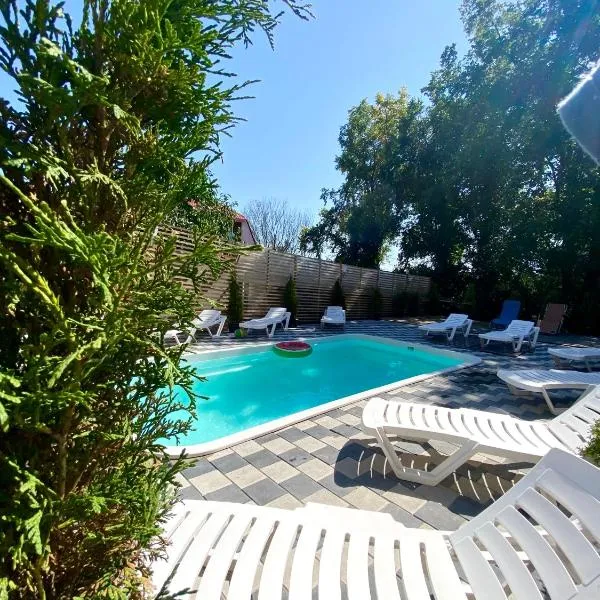 B&B House, ξενοδοχείο σε Korosten