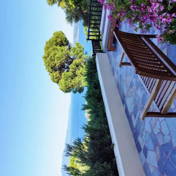 Leni Villa, hotel in Skiathos Town