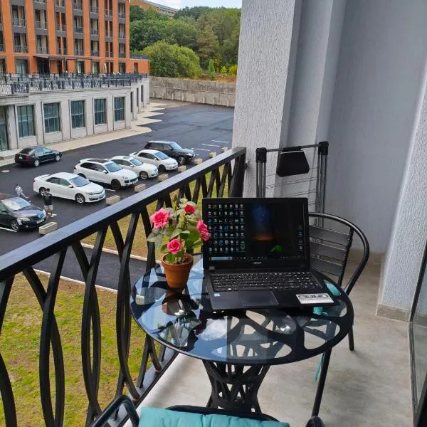 "Alvina" White apartment hotel, Hotel in Zaghkadsor