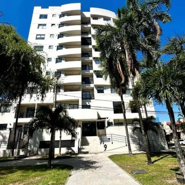 Ubicación Perfecta en Urbari Apartamento Ideal para Estancias Cortas, hotel em Santa Cruz de la Sierra