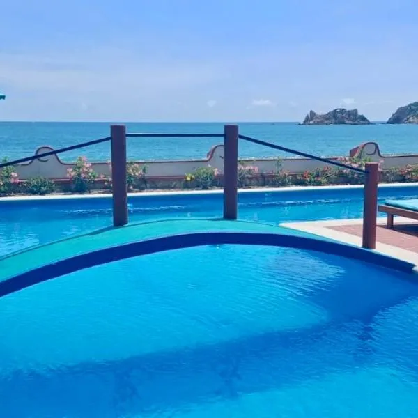 La Paloma Oceanfront Retreat, hotel en San Patricio - Melaque