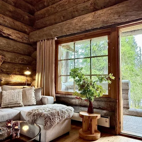 AURORA LAKE RUKA, sauna, lakeside - Lapland Villas、ルカのホテル