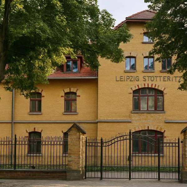 Ferienhaus Alter Bahnhof Stötteritz, hotel in Leipzig