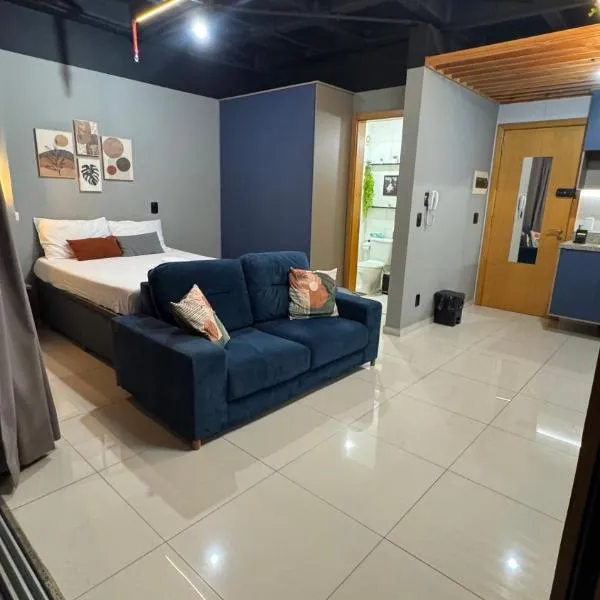 Apartamento moderno e completo no shopping DF Plaza, hotel in Brasilia