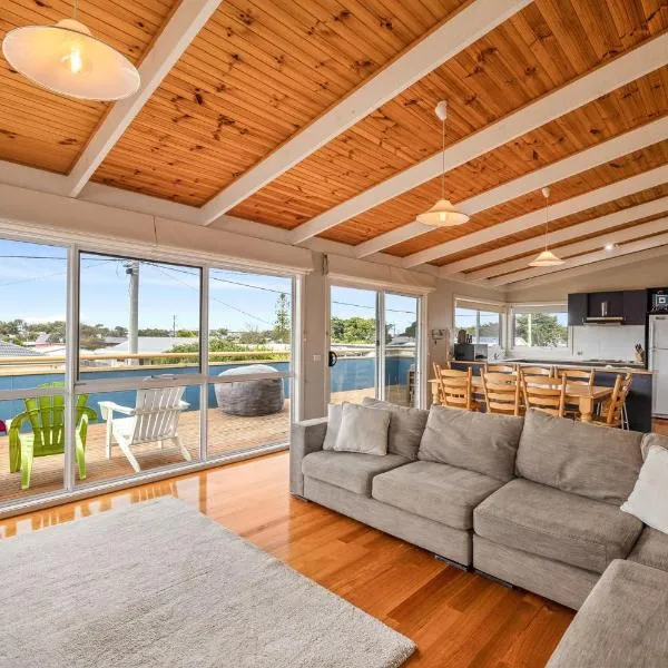 Dragonfly Beach House, hotel i Sunderland Bay