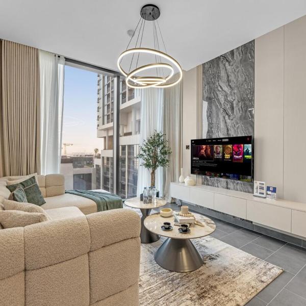 Classy 2BR Dubai Getaway Near Downtown, Дубай