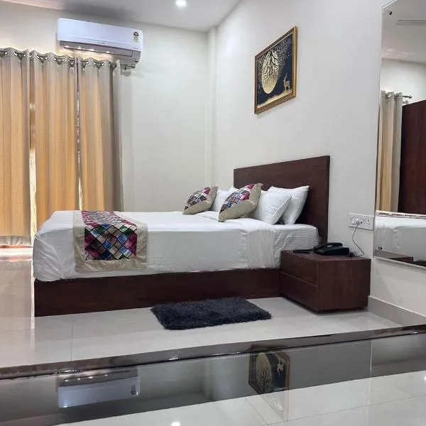 Hotel Heritage Grand Bathinda # Parking # A Beautiful Property, hotel in Bathinda