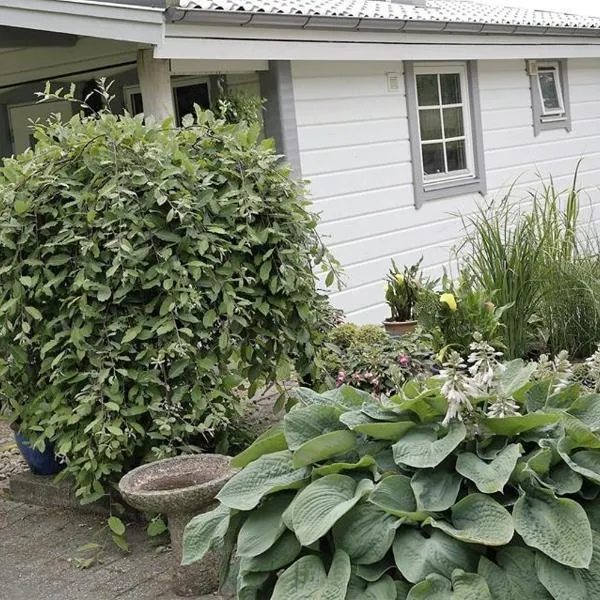 Gånarps backaväg 39, hotel in Tåstarp