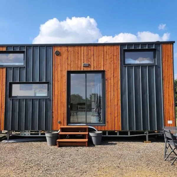 Tiny house proximité de Bernay, מלון בGrand-Camp