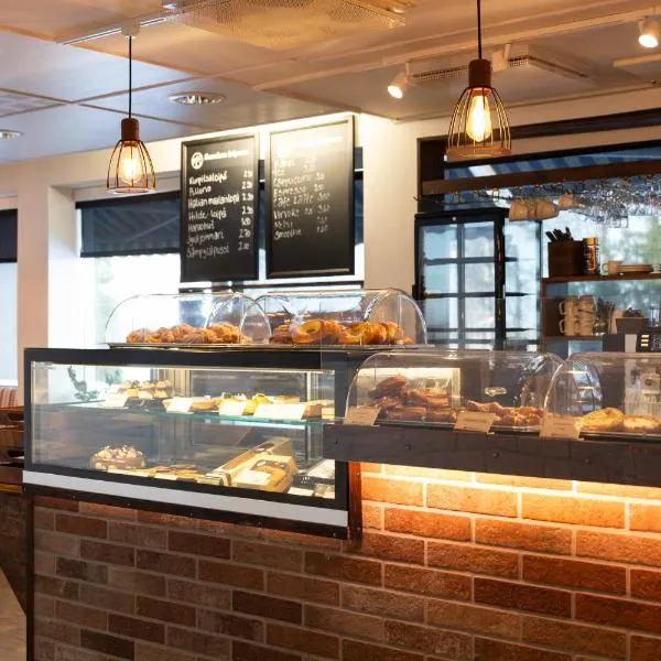 芬兰奥卢机场酒店，位于肯佩莱的酒店