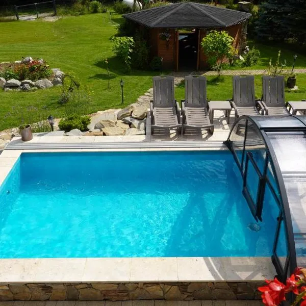 Staro Chałpa、イステブナのホテル