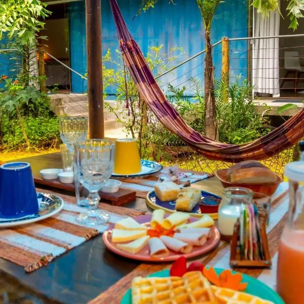 Pousada Container Eco Manguinhos, hotel v destinaci Manguinhos