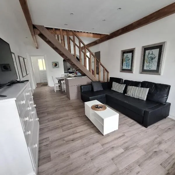 Lovely house on Santa Maria Island Azores, ξενοδοχείο σε Santa Bárbara