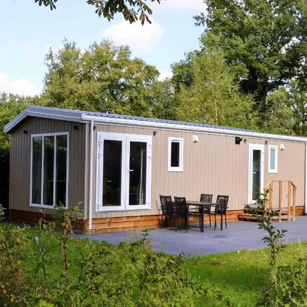 Sola Lodge - Luxe chalet in natuur Overijssel, hotel in Mariënberg