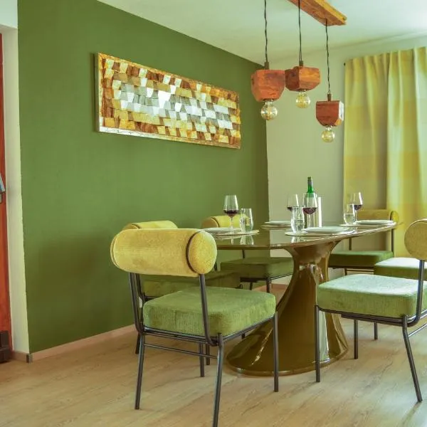 Wellness & Fun am Bodensee - mit Pool, Kino, Tischkicker und Terrasse, hotell sihtkohas Markdorf