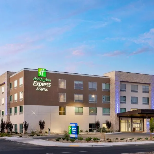 Holiday Inn Express & Suites Fresno Airport by IHG, hotel en Fresno
