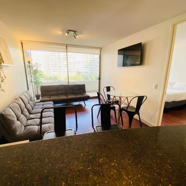 Parque Arauco 4 Huéspedes - Las Condes, hotel in Santiago