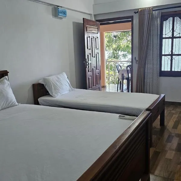 Lagoon Breeze Resort, hotel di Batticaloa