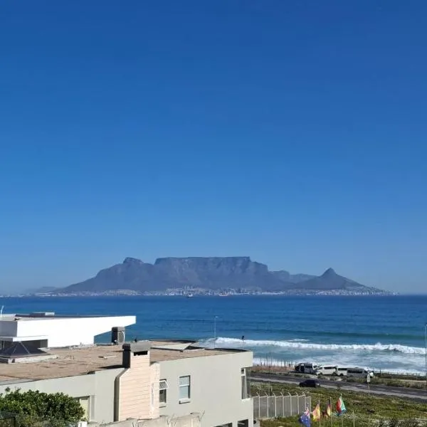 2WhiteWaters Bloubergstrand Homestay, hotel v destinaci Bloubergstrand