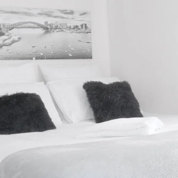 Twinhome Inn, ξενοδοχείο σε Γκαμπορόνε