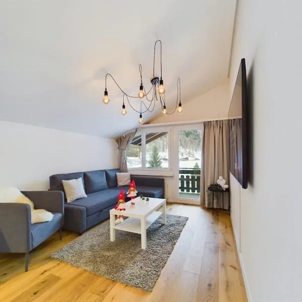 Majestic View Alpine Retreat โรงแรมในเทช