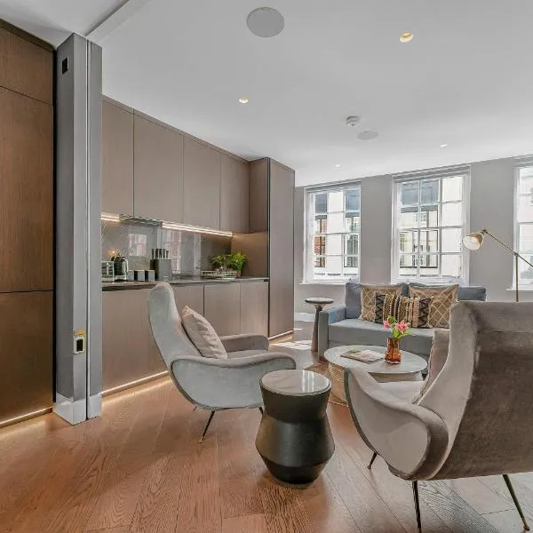 Sleek Soho Apartment - King bed - AC - Sleeps 4, hotel en Londres