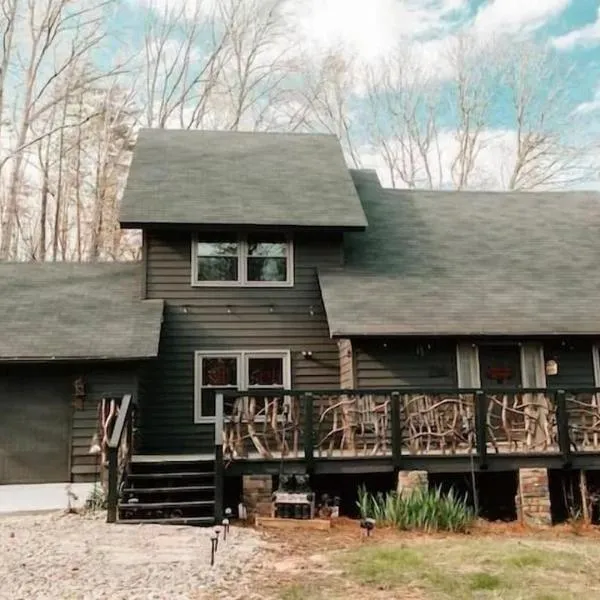 Luxury Mountain Getaway, hotel in Pickens