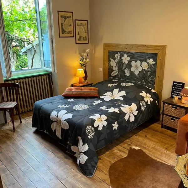 Petit appartement chez l'habitant esprit pension de famille, ξενοδοχείο σε Tournon-sur-Rhone