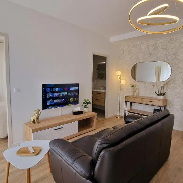 Appartement moderne & cosy - cœur de Libourne Bastide, ξενοδοχείο σε Libourne