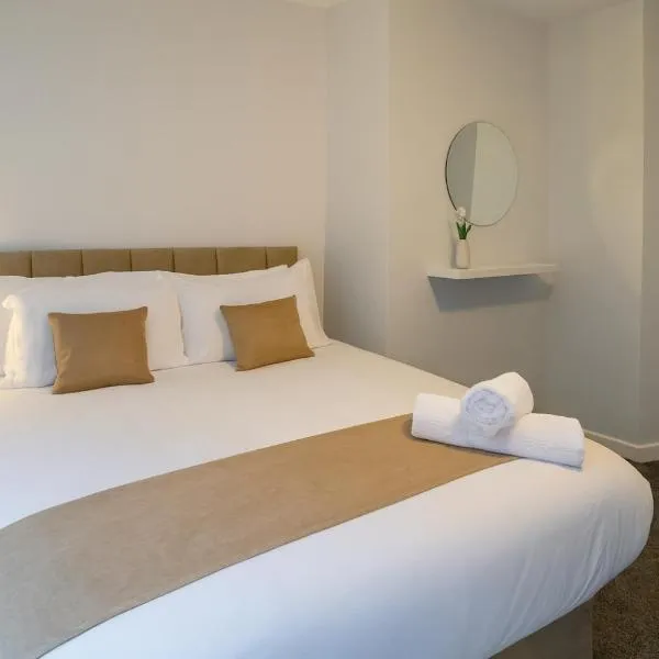 Elegant City Base in Liverpool - Cozy 1-Bed for Business & Relaxation, hotel in Liverpool