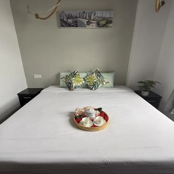 Carnarvon Heritage Lodge, hotel in George Town