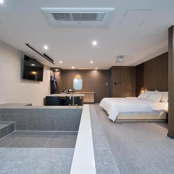 Suwon Hound Hotel, ξενοδοχείο σε Suwon