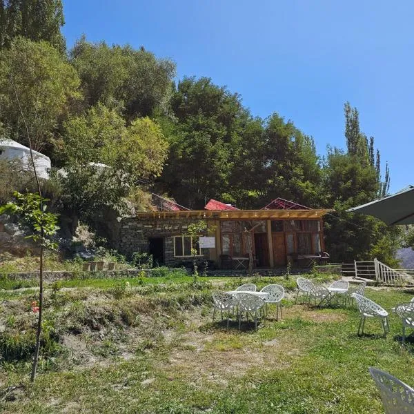 Escape Retreat Hunza, ξενοδοχείο σε Karimabad Hunza