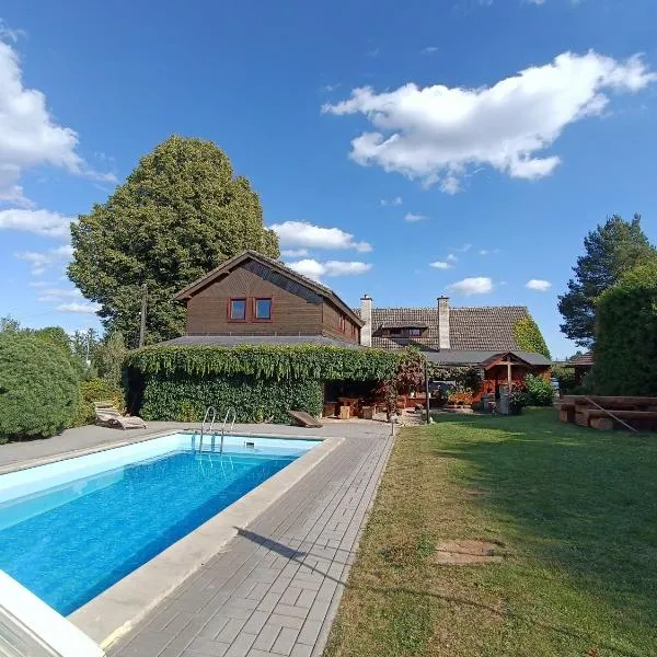 Penzion Pod Lípou, hotel v destinaci Dolní Brusnice