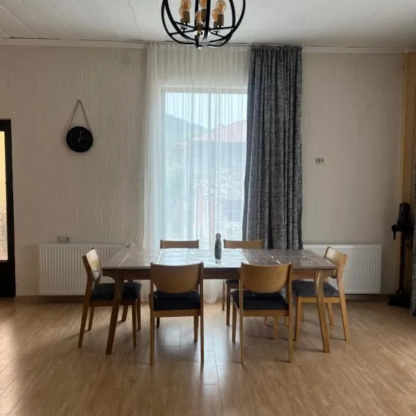 Apartment MILU, hotel en Mestia