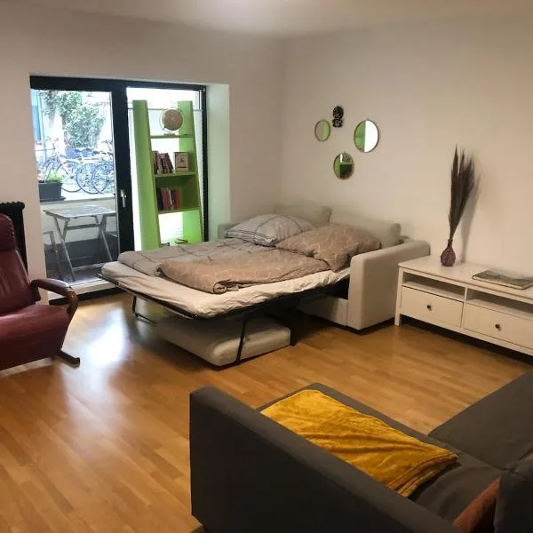 Central-Quiet-5min to tram-shopping-, Hotel in Köln