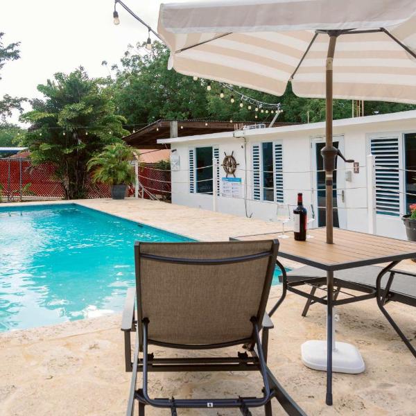 Laidback Family Escape with Private Pool & Gazebo, Corozo