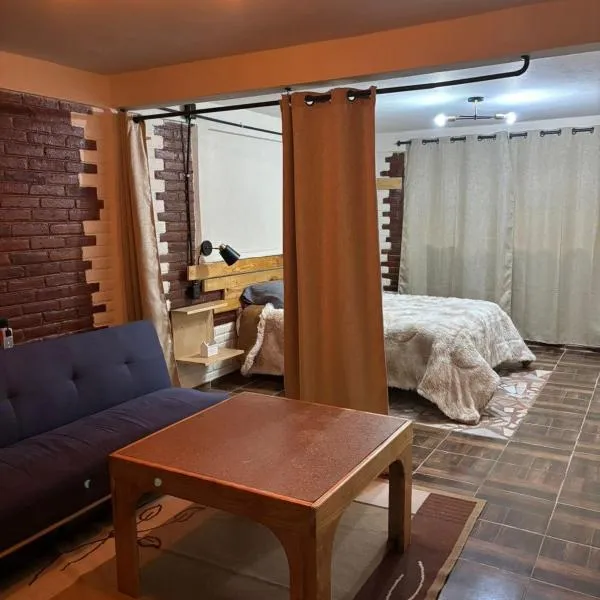 Loft Industrial con fogatero, hotel en Mineral del Monte