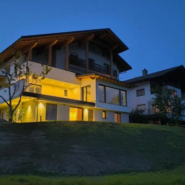 Auszeit Appartement Lesachtal โรงแรมในLiesing