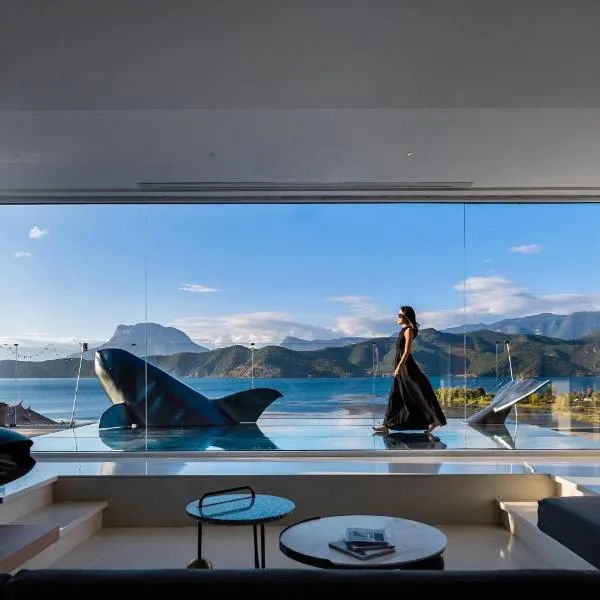 Zuosuo에 위치한 호텔 Lugu Lake Tingxia Isle Hotel