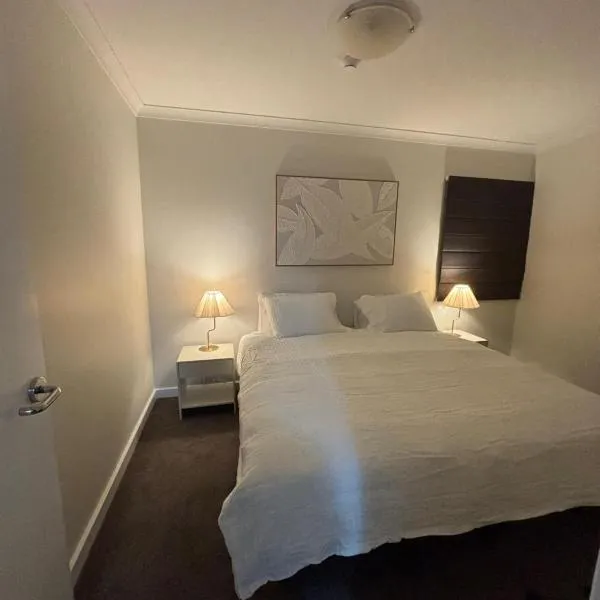 City Lights Retreats - 2 Bedroom, 1 Bathroom, hotel em Perth