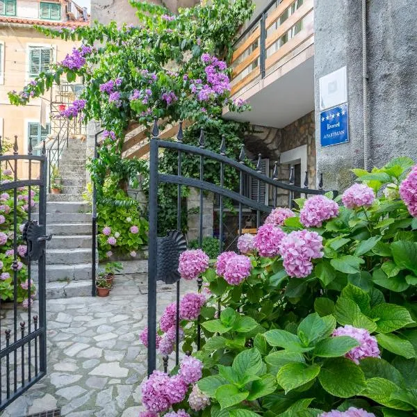 萨拉公寓酒店，位于斯普利特的酒店