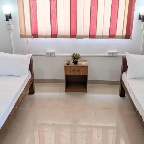 katunayake city apartment, hotel in Katunayaka