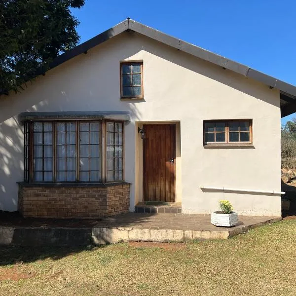 Pavlovna Cozy 2 Cottage, hotel en Himeville