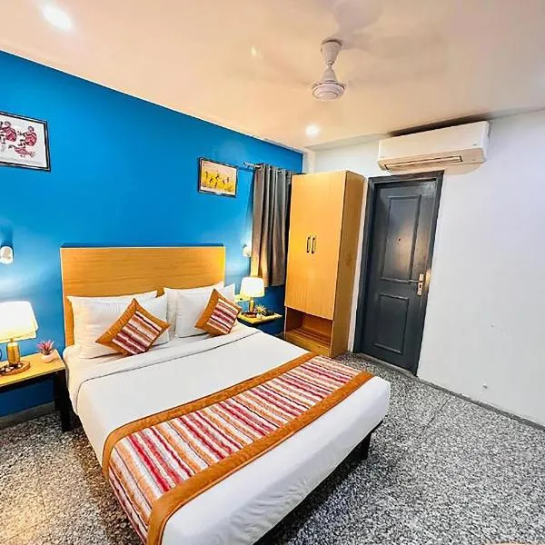 Qotel Comfort Golden Saffron Punjabi Bagh, hotel in New Delhi